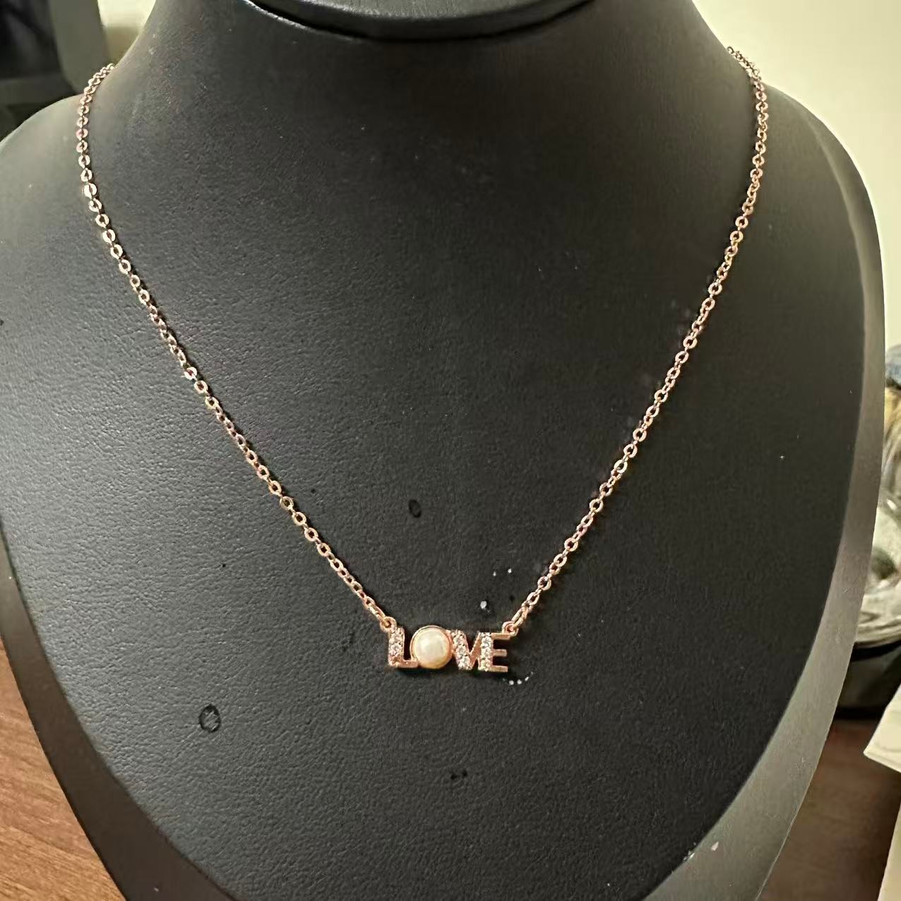 钛钢吊坠 天鹅LOVE