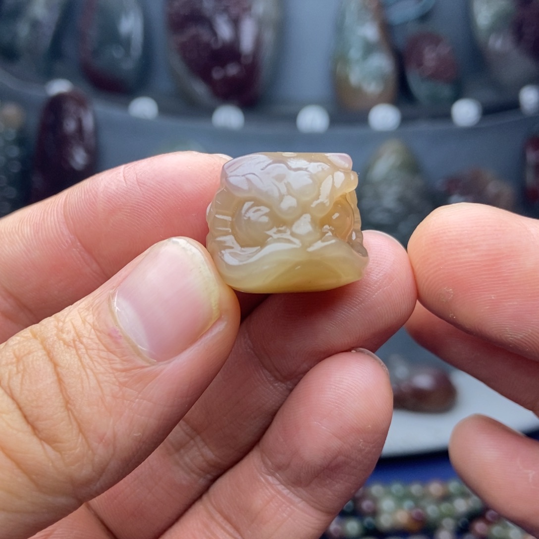 玛瑙/玉髓未镶嵌颈饰