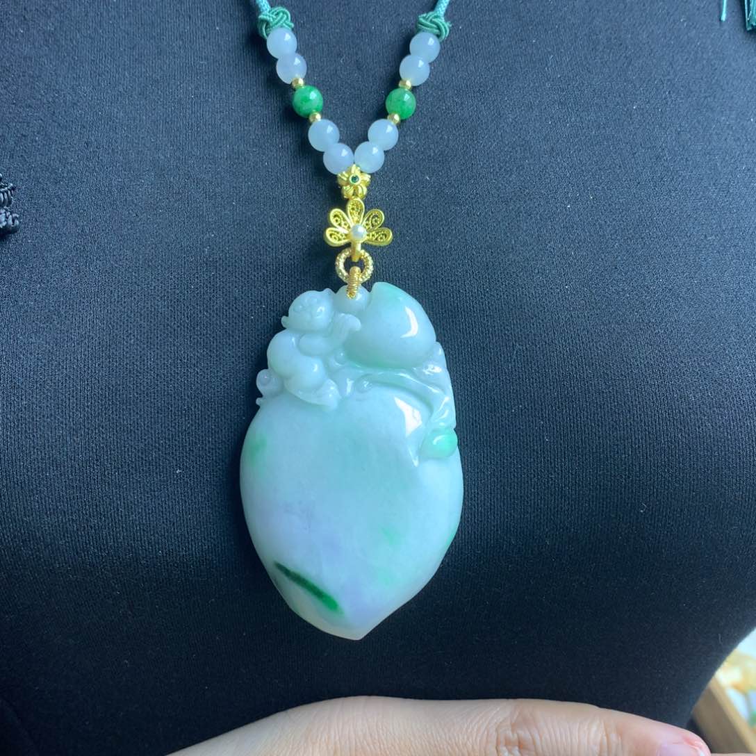 翡翠颈饰未镶嵌翡翠