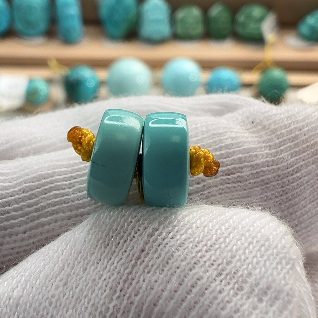 绿松石配饰未镶嵌