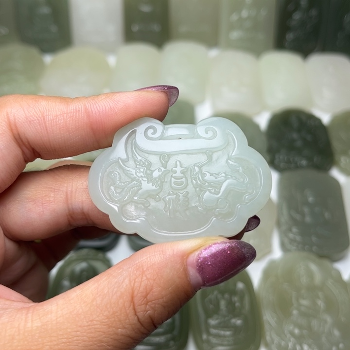 和田玉颈饰未镶嵌