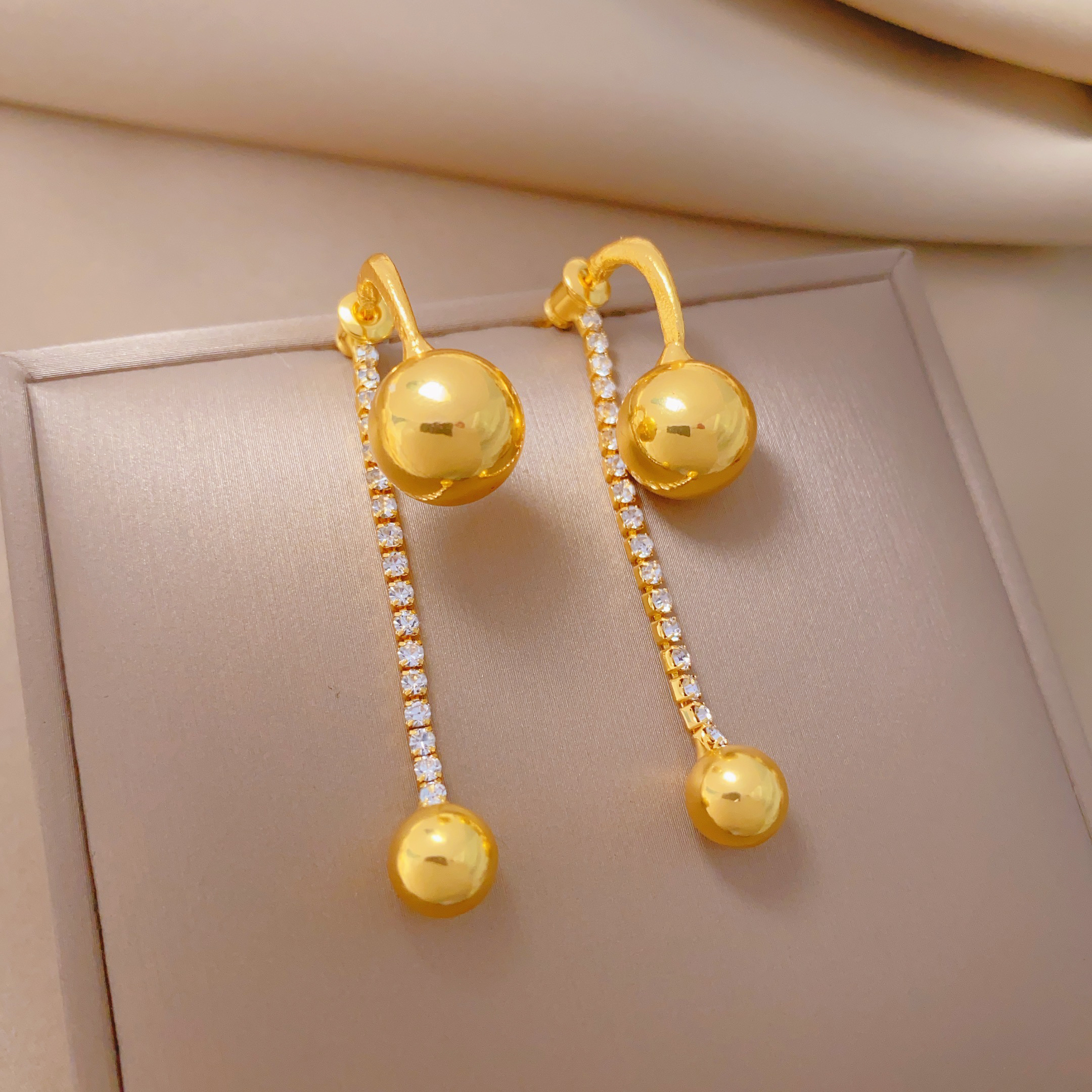 合金耳饰 A191一款两戴金色小球流苏耳环时尚百搭圆脸显瘦耳钉