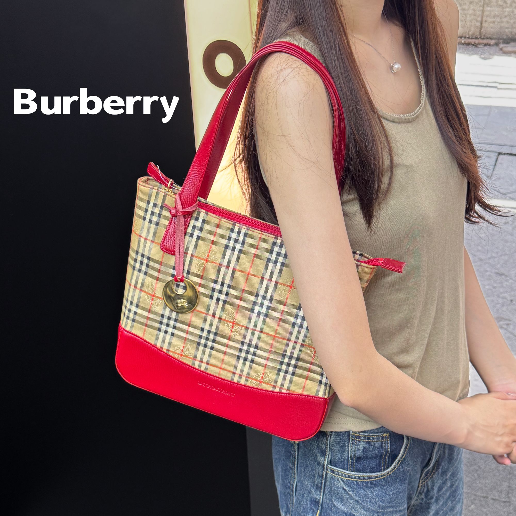 95新 BURBERRY/博柏利 L137-Burberry十字纹腋下经典百搭包包95新