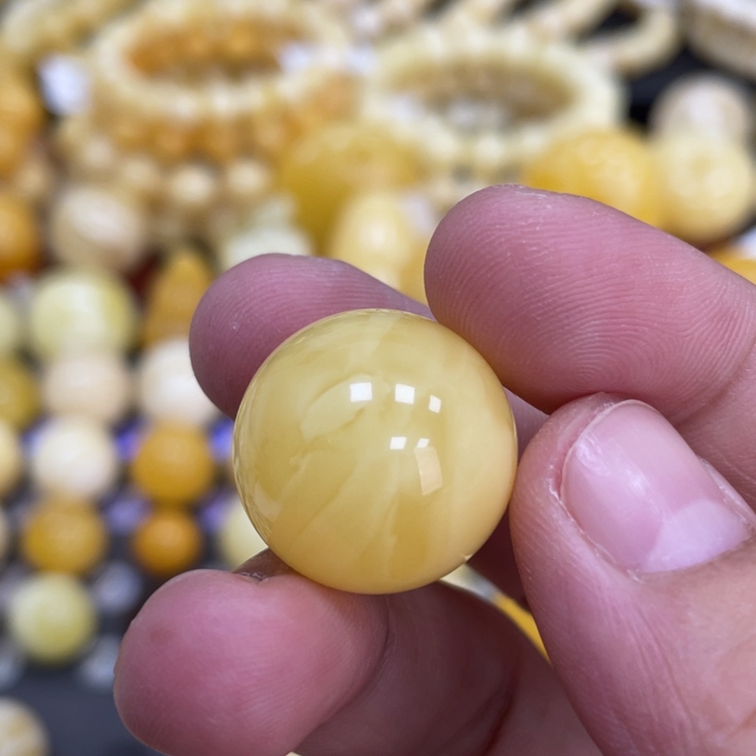 裸石蜜蜡未镶嵌19.7mm浓蜡