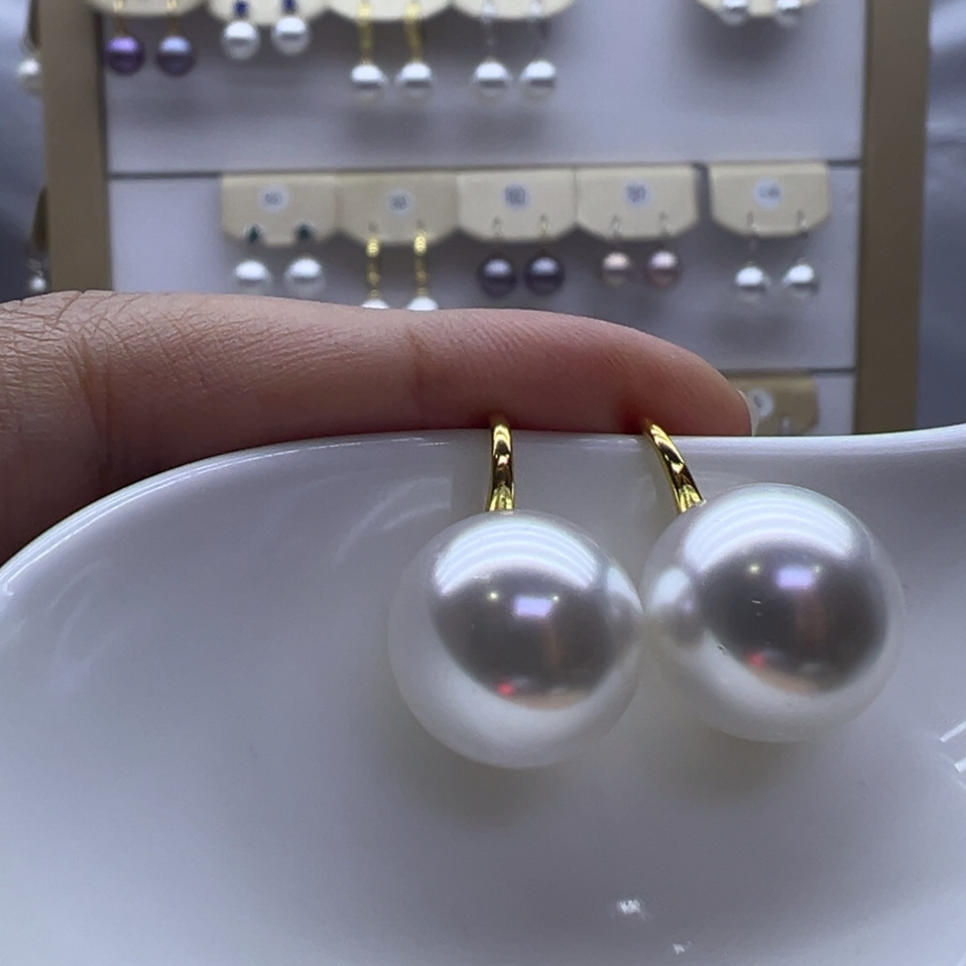 银S925镶嵌耳饰淡水珍珠