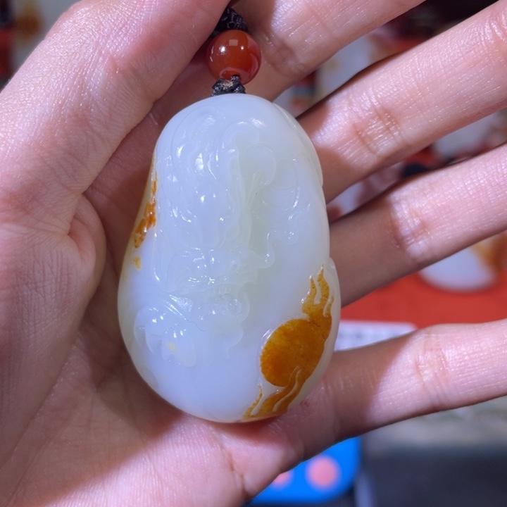 和田玉未镶嵌挂件转***。