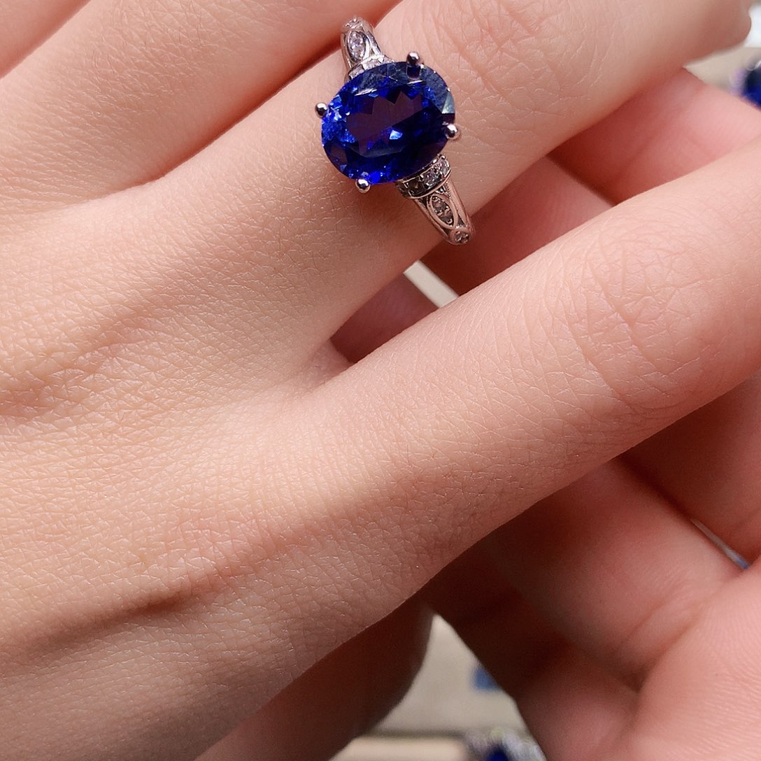 蓝宝石银S925镶嵌戒指