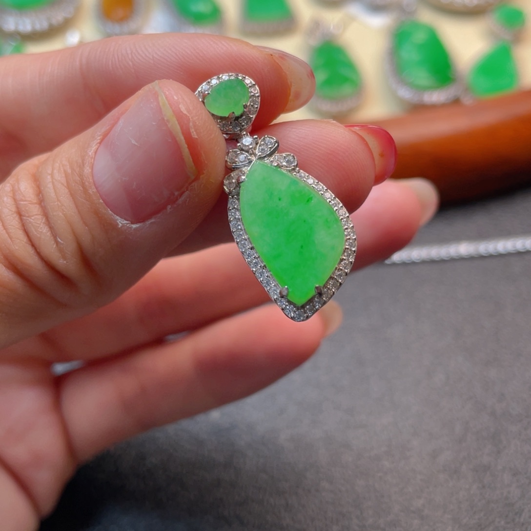 翡翠吊坠(不含链)银S925镶嵌