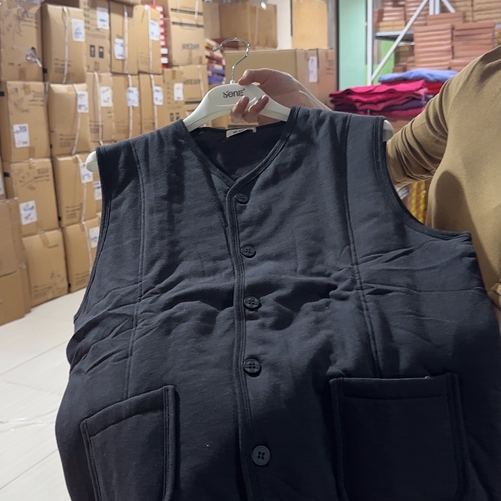 男士蚕丝马甲175 L 155斤之内V领