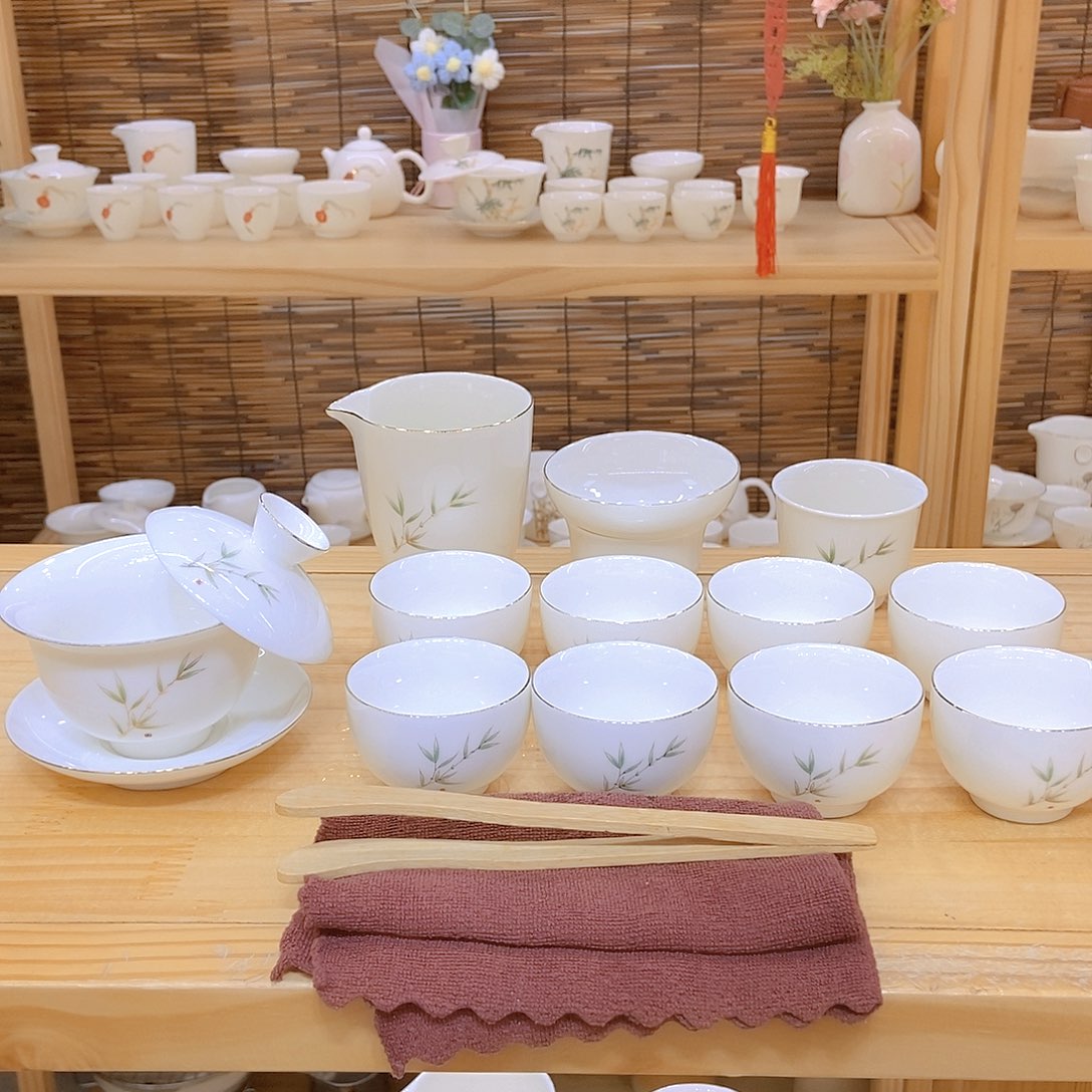 羊脂玉瓷茶具套装