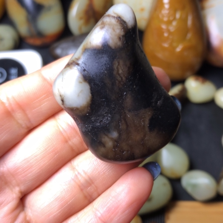 和田玉未镶嵌珠宝奇石