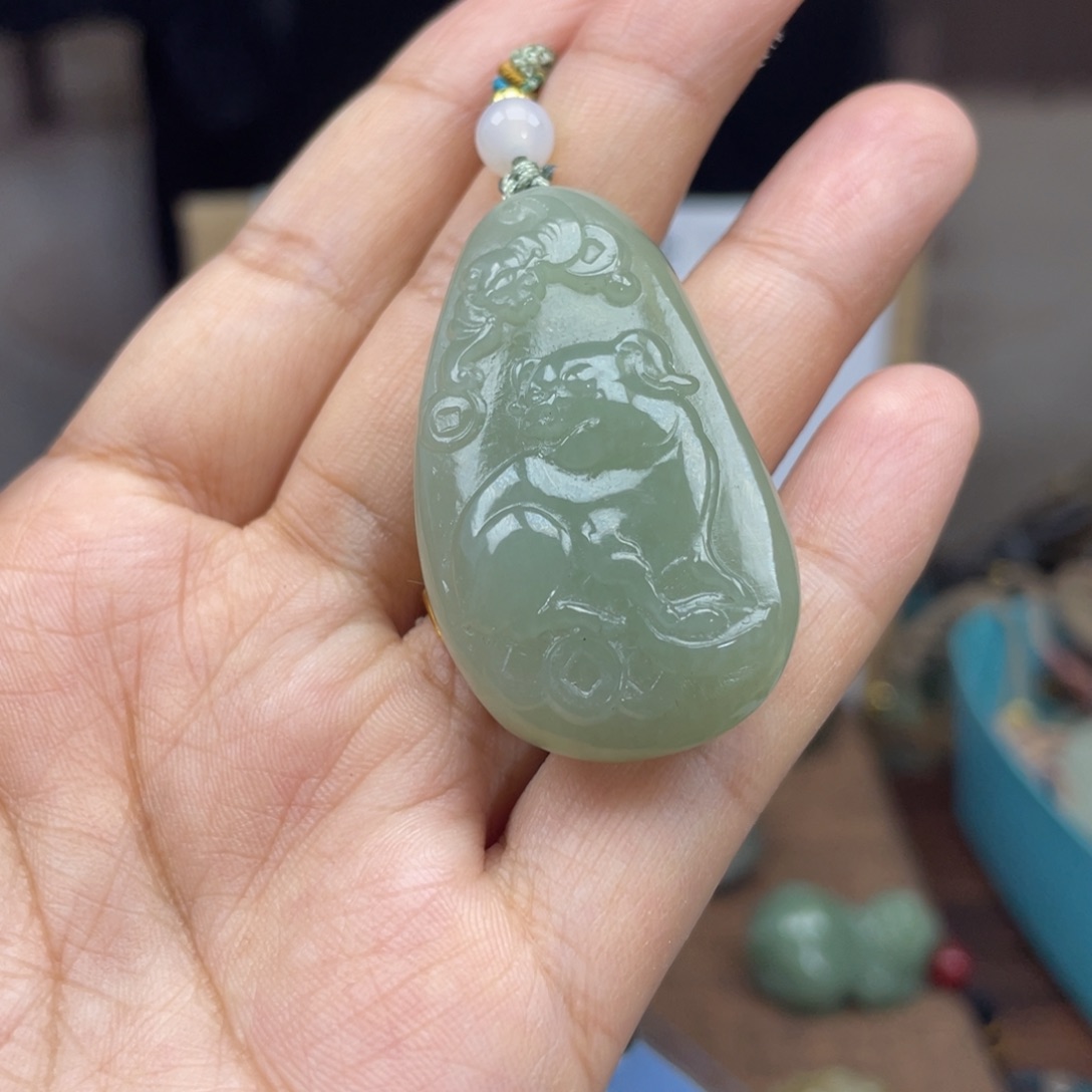 和田玉颈饰未镶嵌