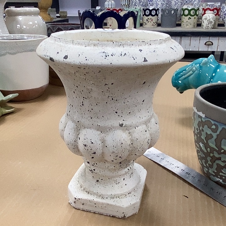 小*妈复古风格白色奖杯