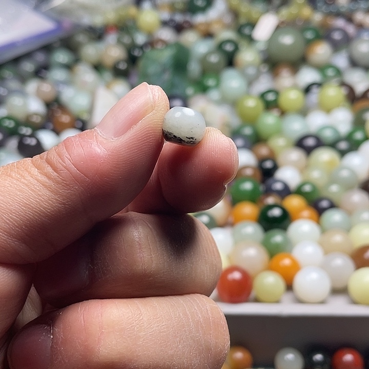 未镶嵌和田玉车挂承****随