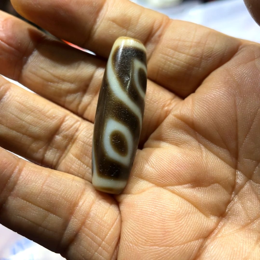 玛瑙/玉髓颈饰未镶嵌一**缘