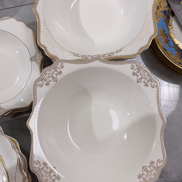 ****否瓷9英寸方形汤碗2个混搭