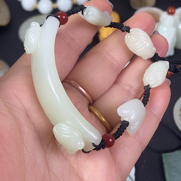 和田玉挂件未镶嵌羽*