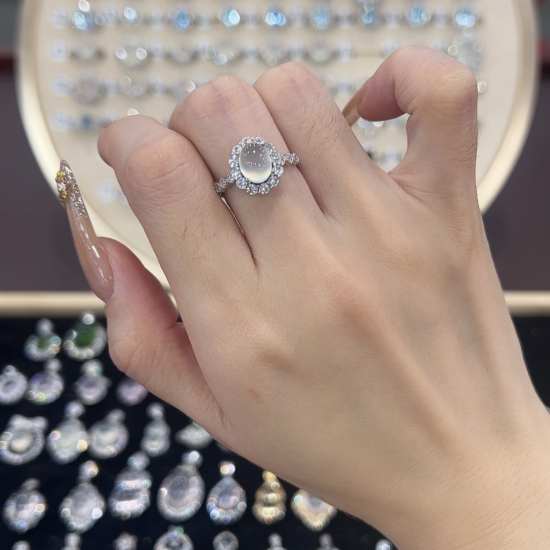 草***拉蛇纹石玉银S925镶嵌颈饰