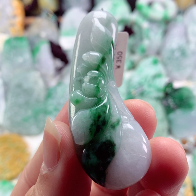 【闪购商品】翡翠吊坠(不含链)未镶嵌