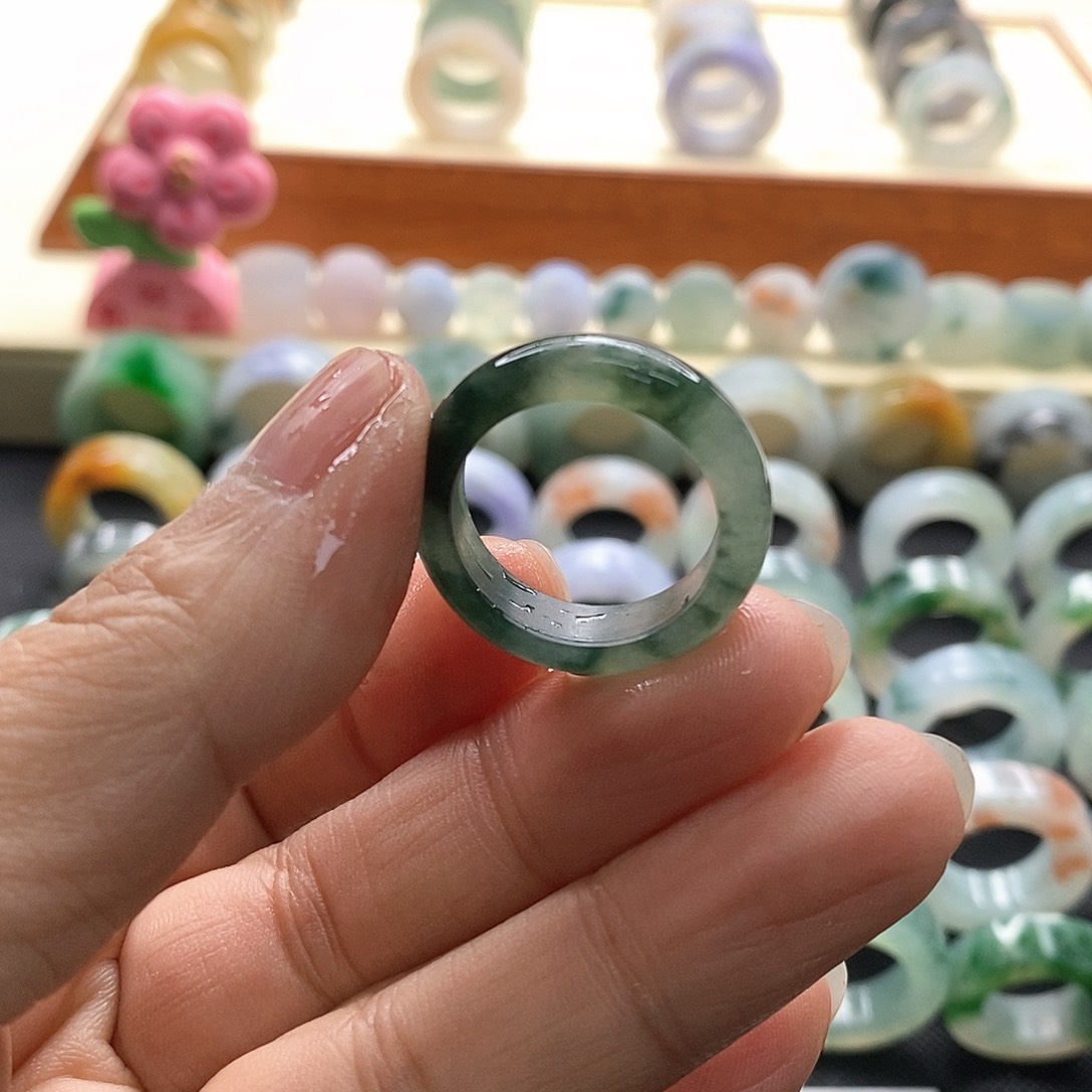 定制翡翠未镶嵌翡翠