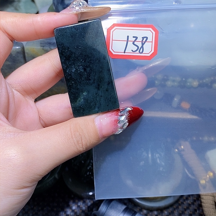 和田玉和田玉边角料随机发未镶嵌