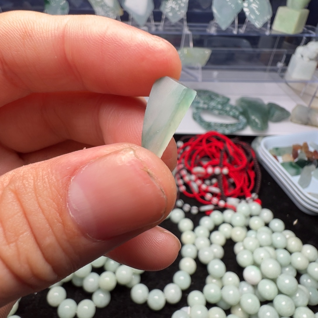 翡翠裸石缅甸翡翠A货