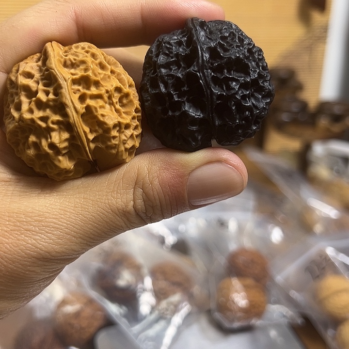 文玩核桃吊坠阴阳铁绣球24号