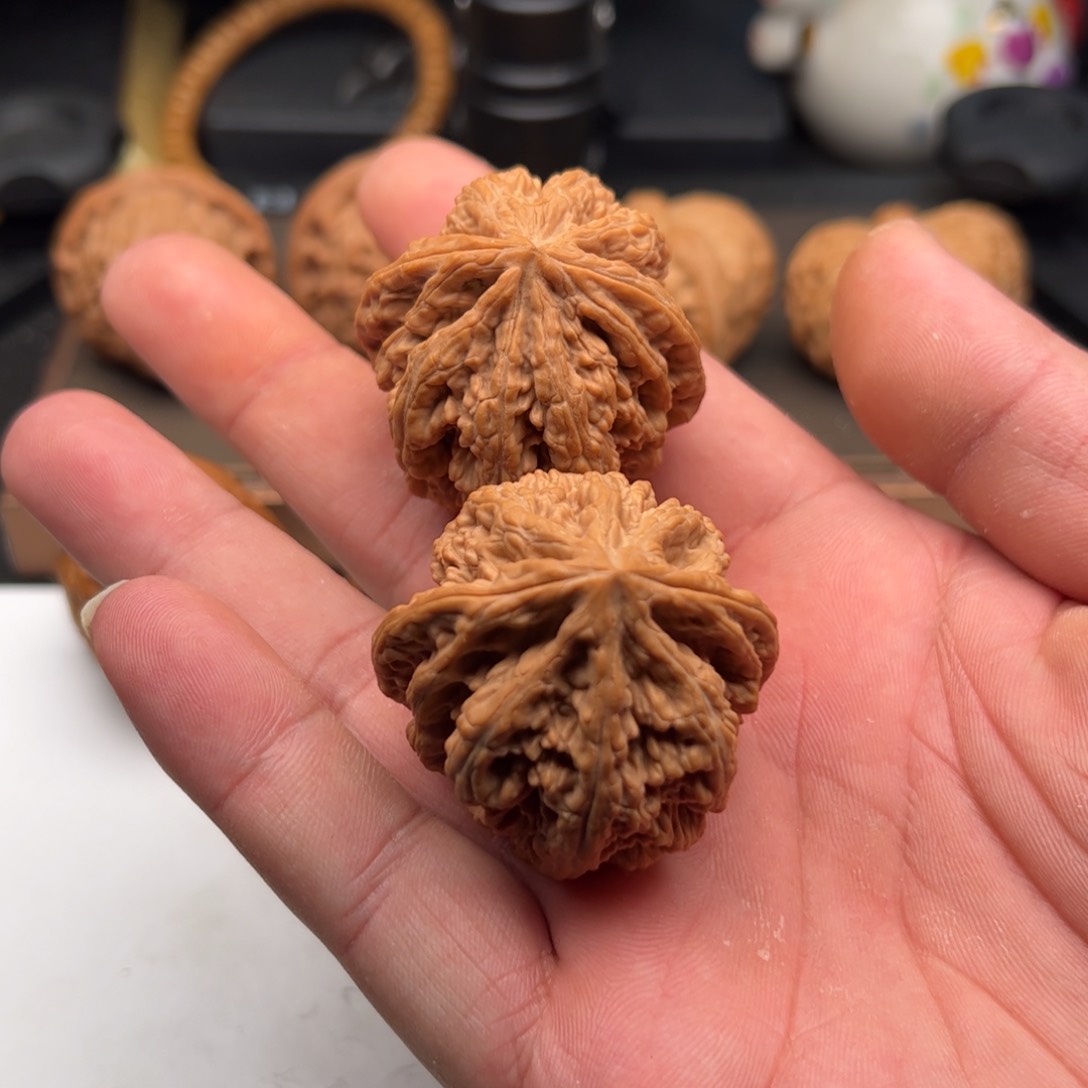 文玩核桃吊坠滢粗筋43