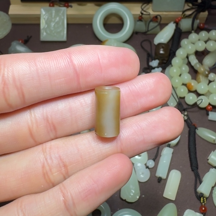 和田玉吊坠(不含链)未镶嵌天***乐