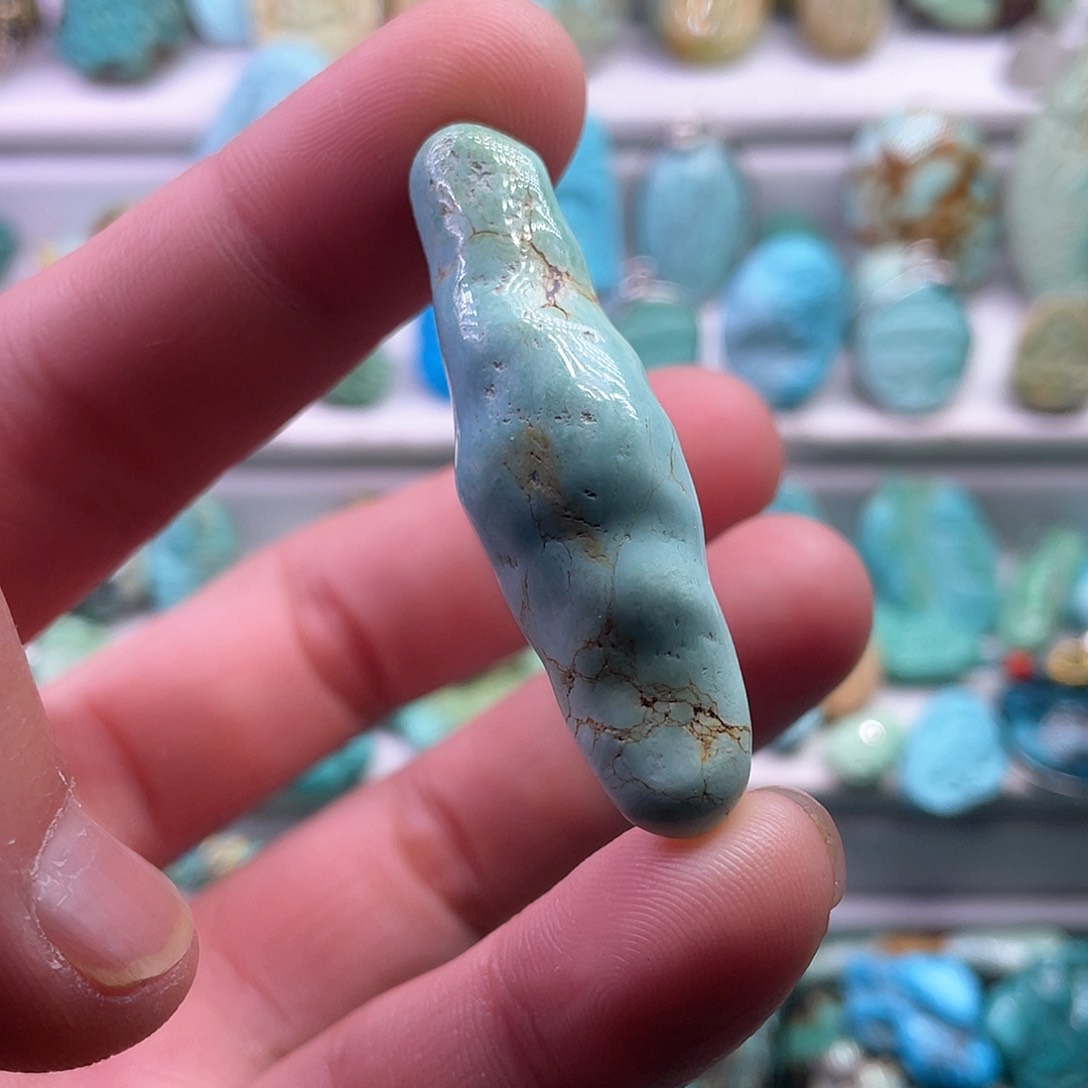 绿松石颈饰未镶嵌