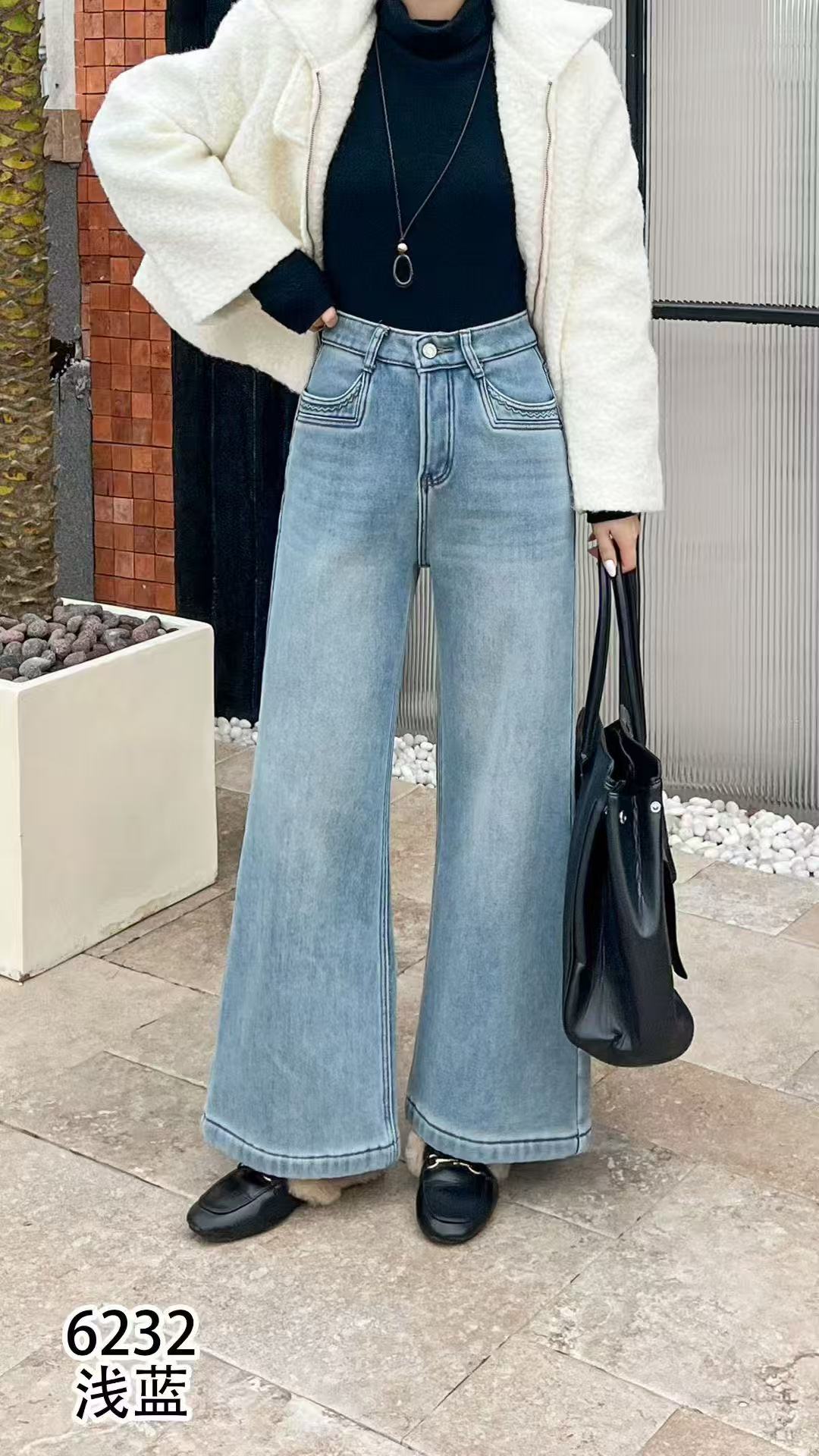 【傲傲精选】浅蓝厚绒直筒微喇九分裤