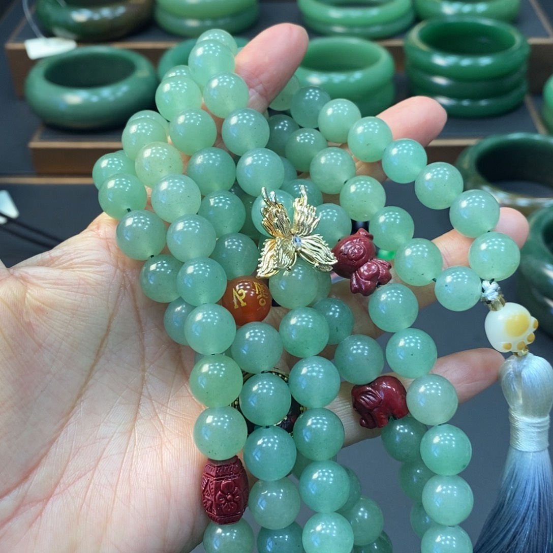 。***～石英质玉未镶嵌项链