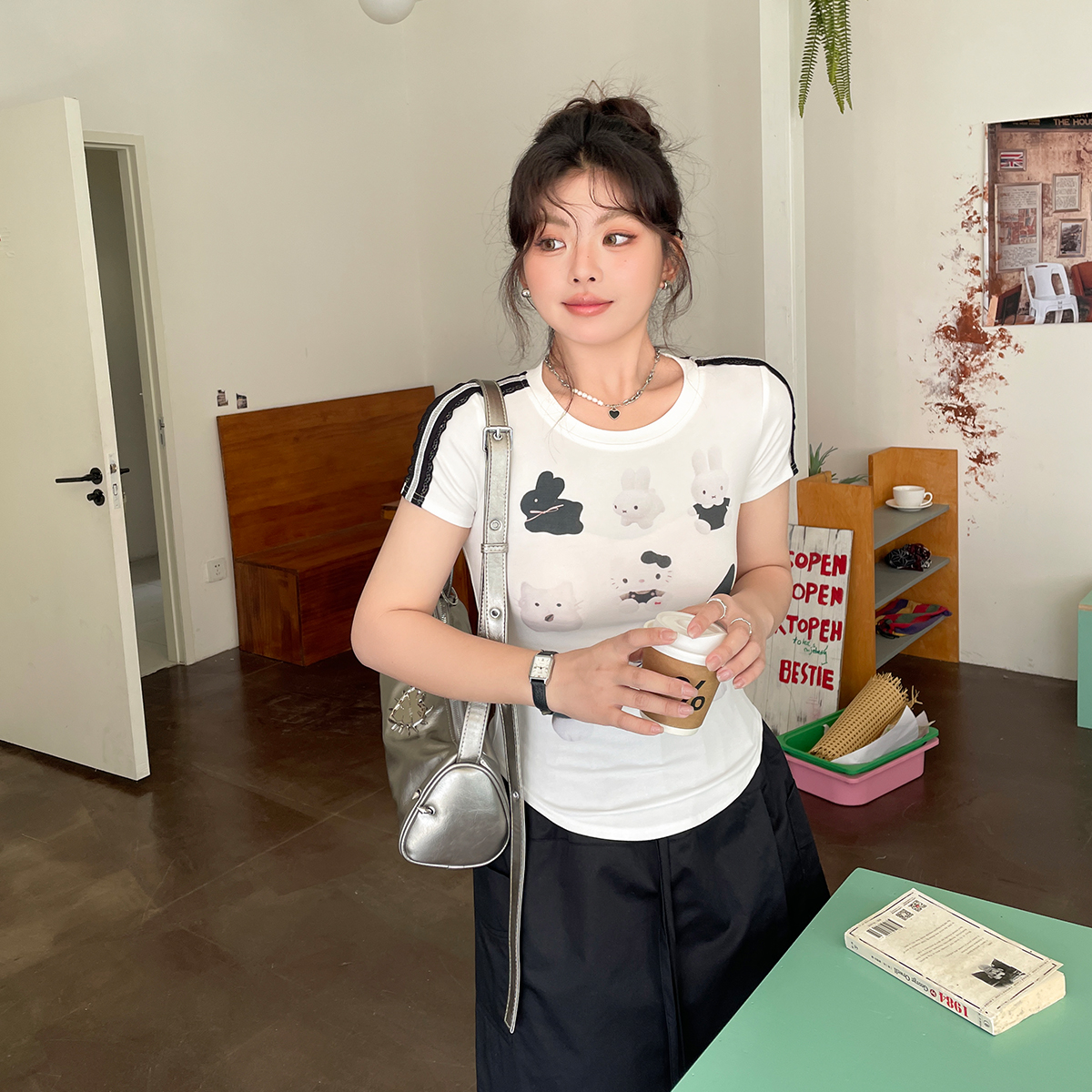 大码设计感印花圆领正肩蕾丝短袖白色T恤女夏季胖mm遮肉显瘦上衣