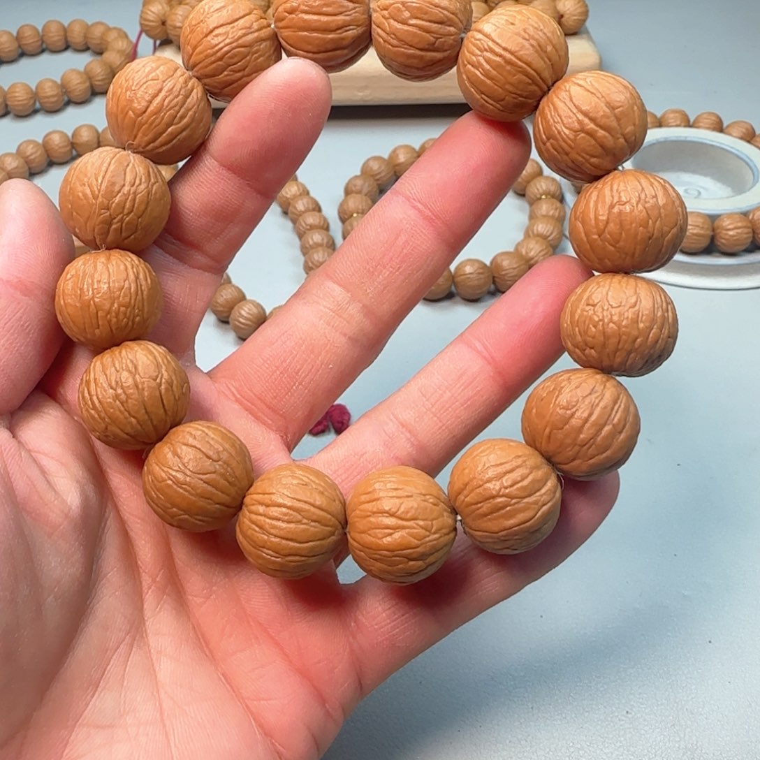 猴头核桃手串五*聚宝盆