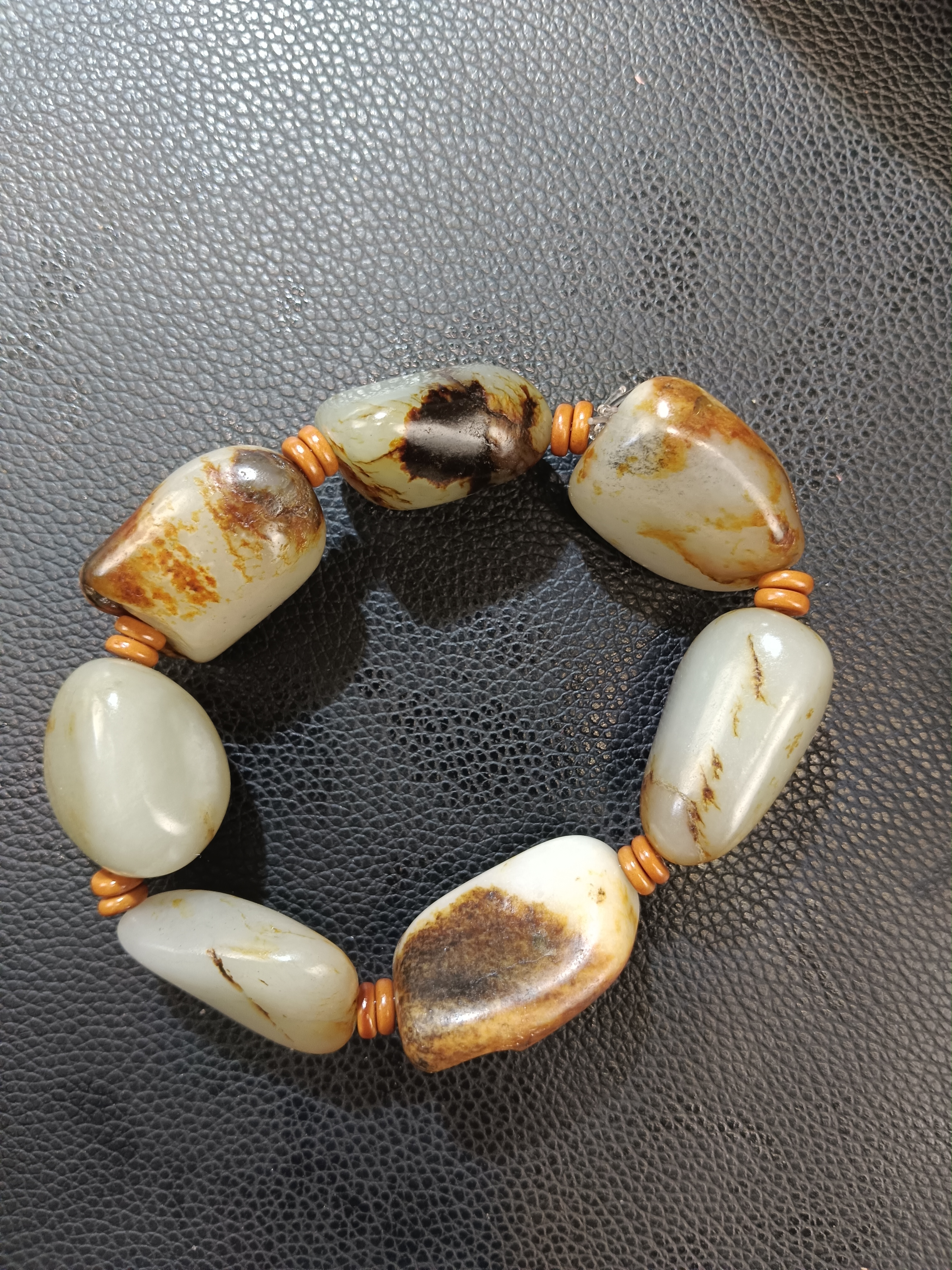 新疆和田玉原石手串