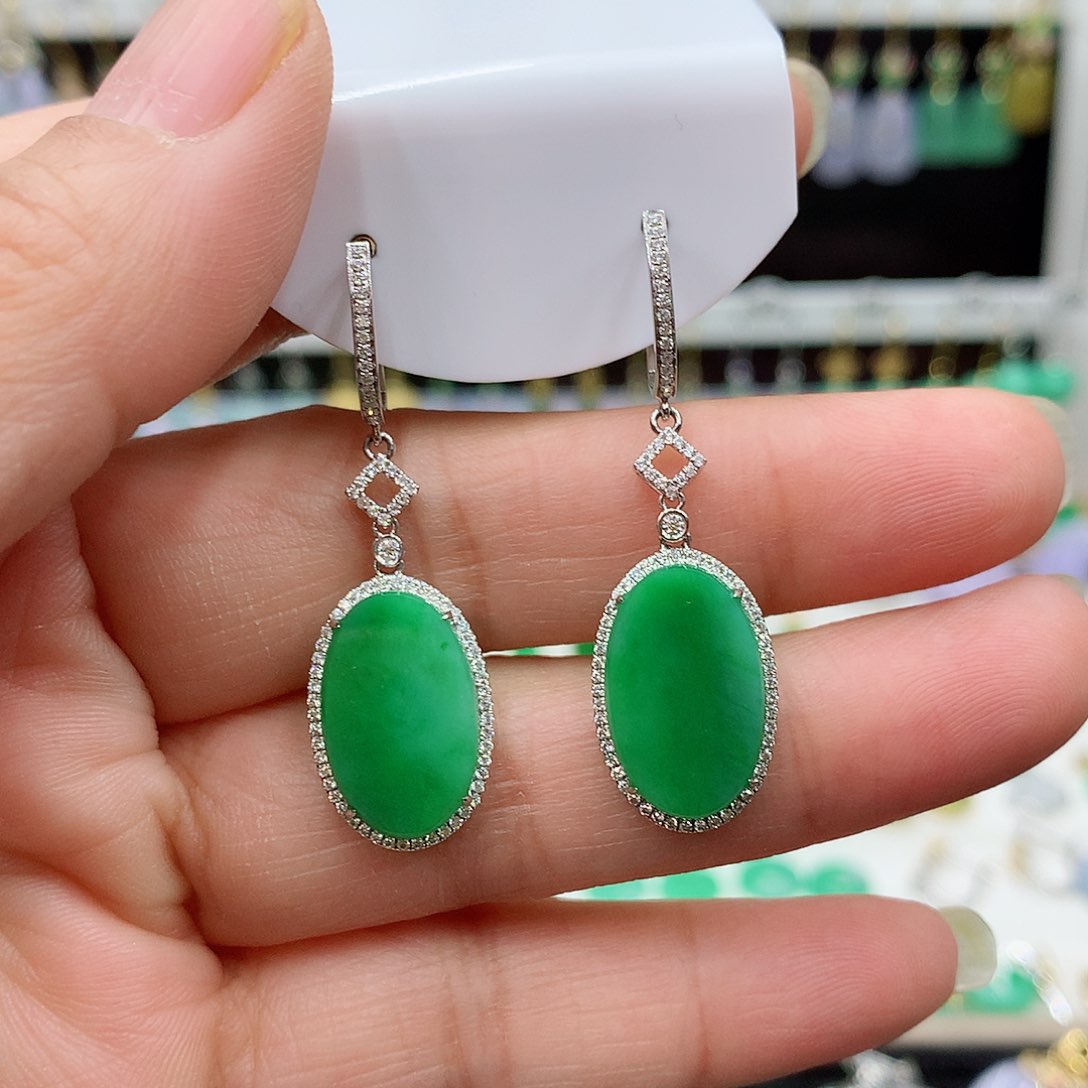 翡翠耳饰18K金镶嵌的