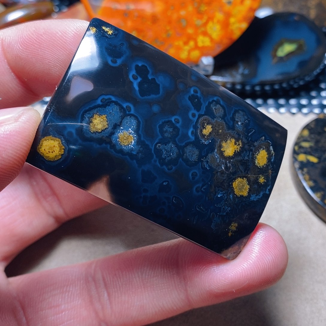 玛瑙/玉髓颈饰未镶嵌风****寒