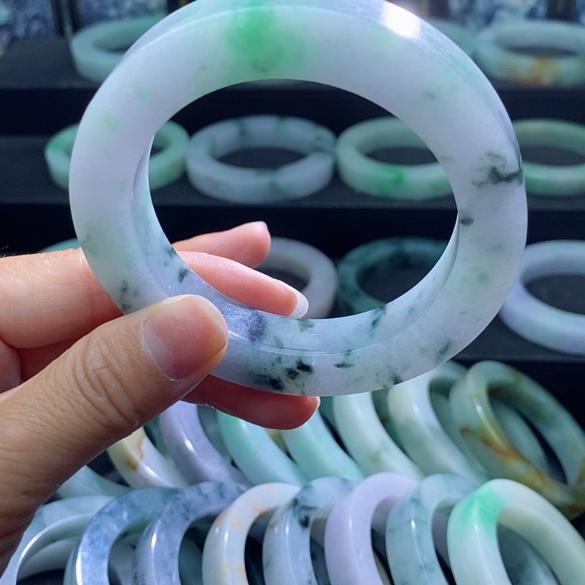 【闪购商品】定制翡翠手镯未镶嵌雪