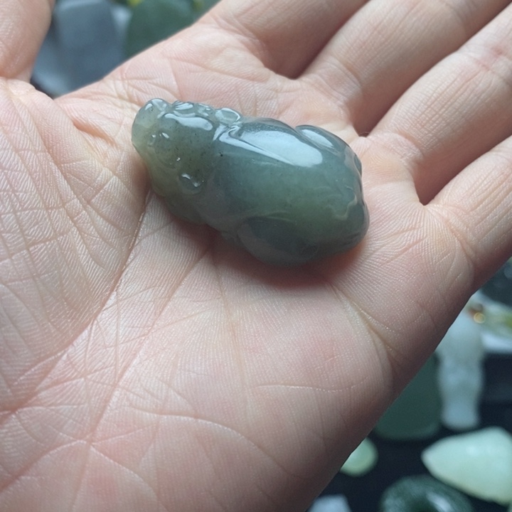 和田玉吊坠未镶嵌