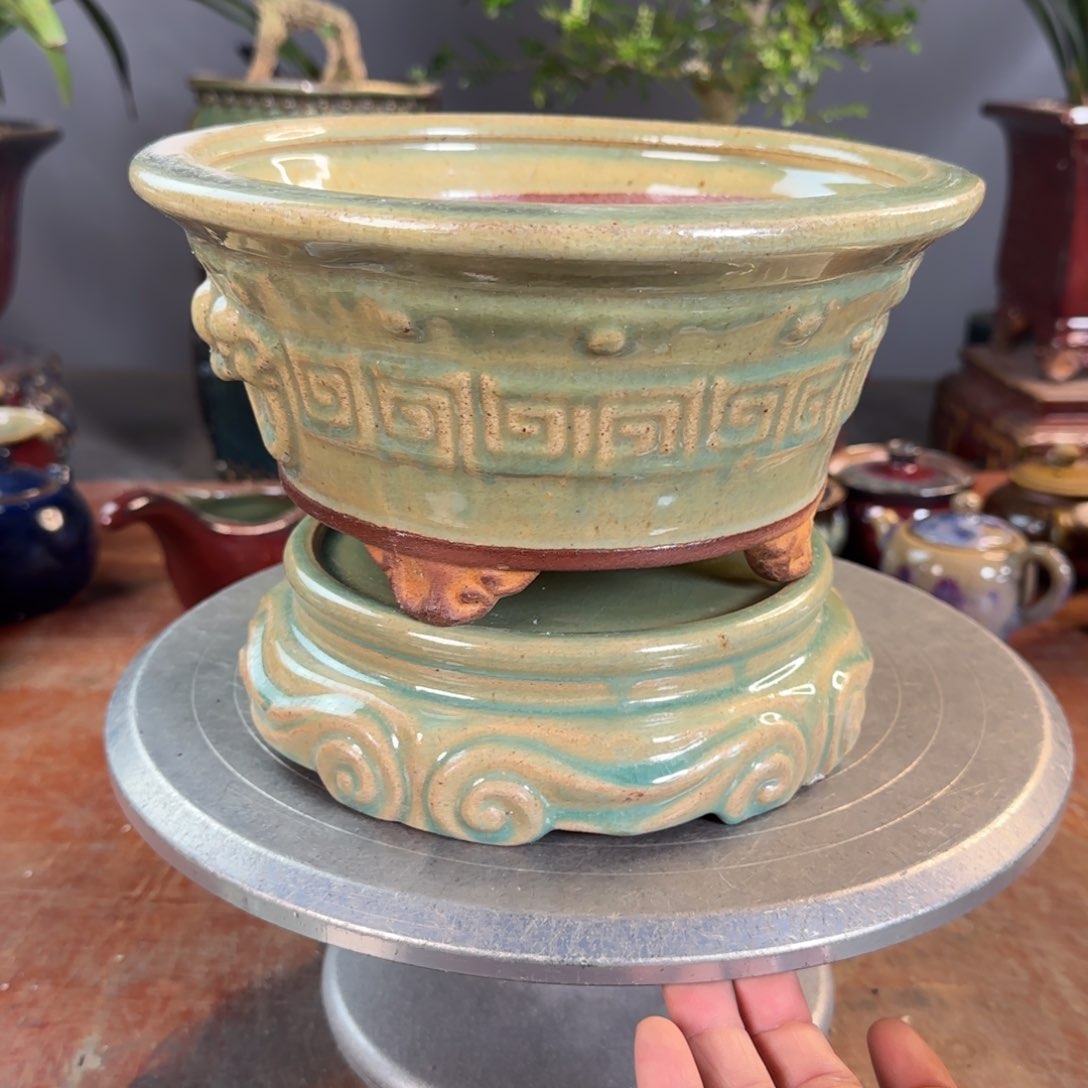 紫砂花盆W****m一套           