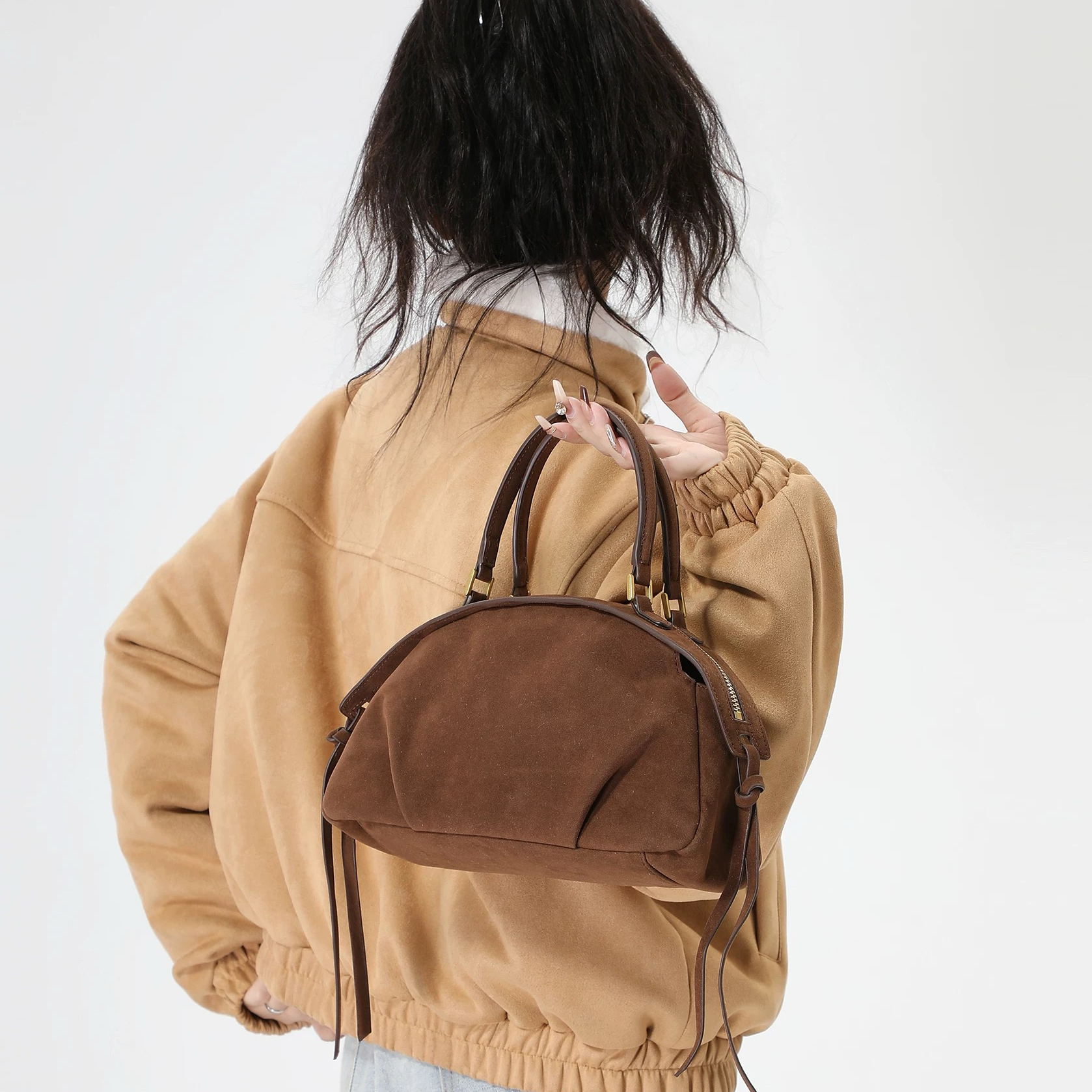 小众设计绒面手提饺子包女2024新款时尚高级质感单肩云朵斜挎包潮