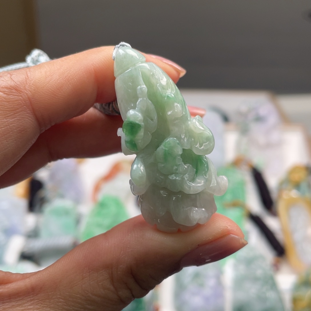 翡翠吊坠(不含链)未镶嵌