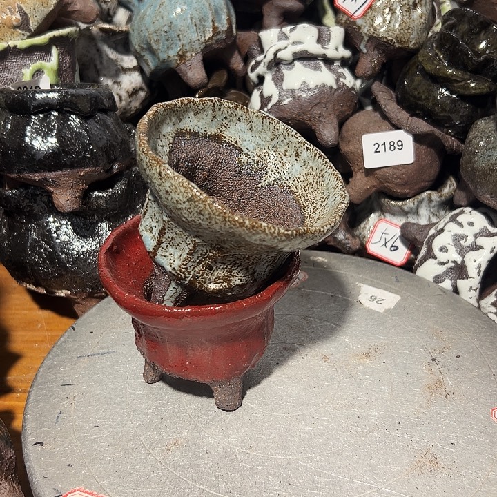 珞***玢粗陶花盆制作就这样的