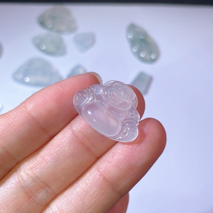 翡翠颈饰未镶嵌裸石