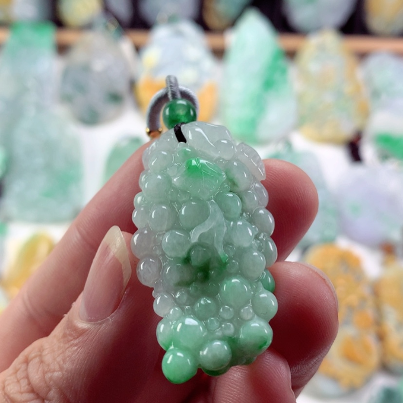 【闪购商品】翡翠吊坠(不含链)未镶嵌