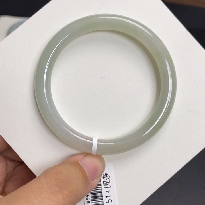 翡翠手镯未镶嵌51-L-B952