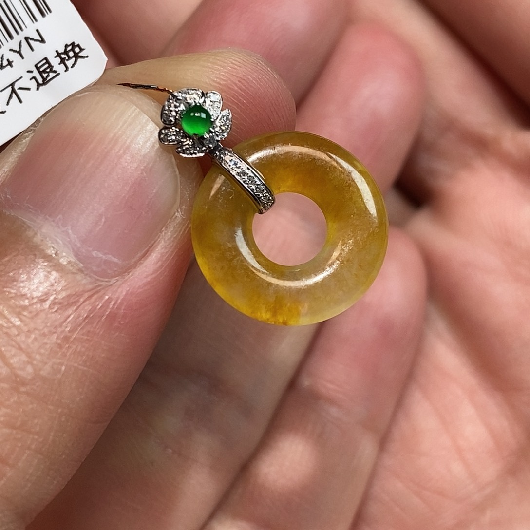 翡翠颈饰18K金镶嵌甜甜圈