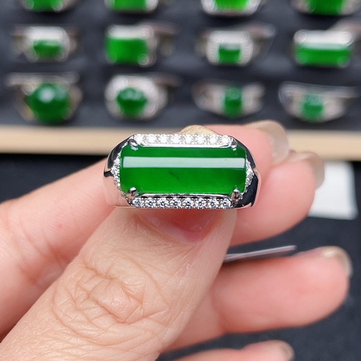 翡翠戒指银S925镶嵌没有运费险编号3113