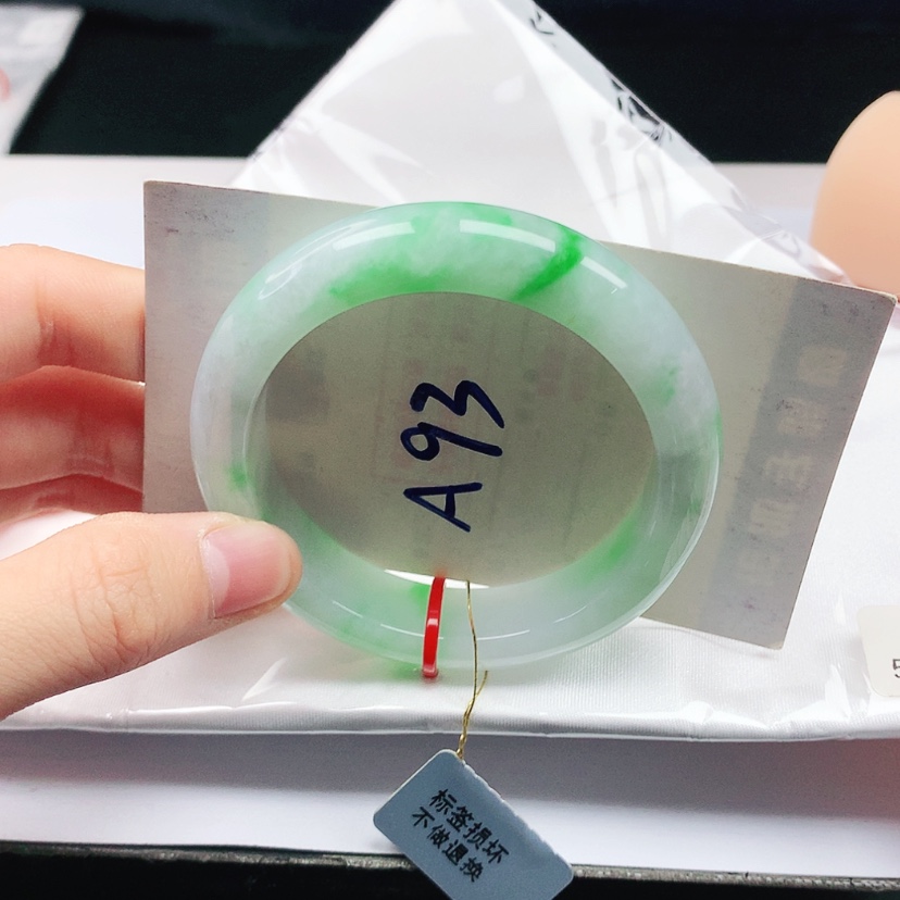 【闪购商品】翡翠手镯未镶嵌天然缅甸a货手镯50+