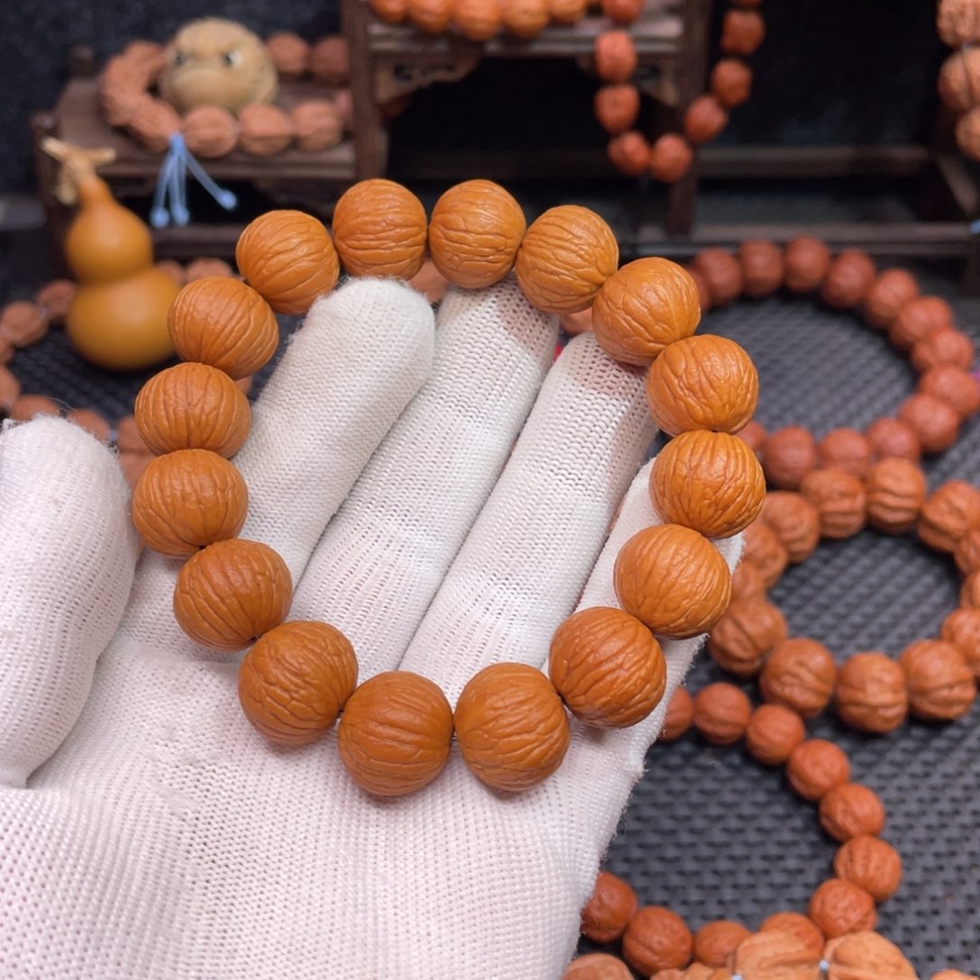 猴头核桃手串 原生态 凤羽